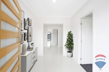 10 ST CHARBEL BOULEVARD, Werrington, NSW 2747