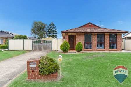10 & 10A CARNATION AVENUE, Claremont Meadows, NSW 2747
