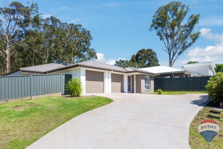 26 & 26A Mahogany Crescent, Thornton, NSW 2322