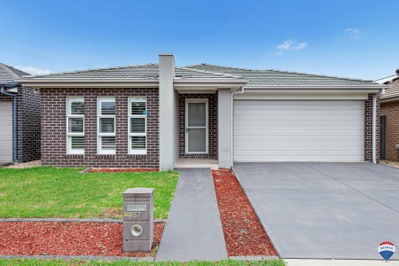 57 CALLISTEMON CIRCUIT, Jordan Springs, NSW 2747