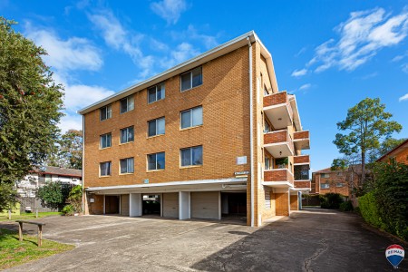 9/15 FIRST STREET, Kingswood, NSW 2747