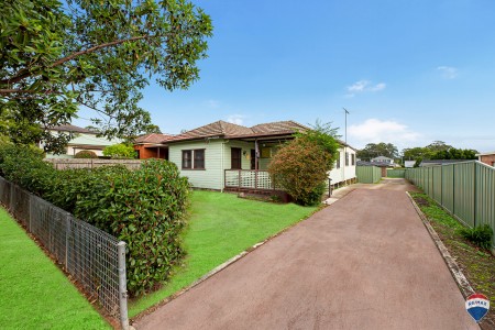 45 PEMRBOKE STREET, Cambridge Park, NSW 2747