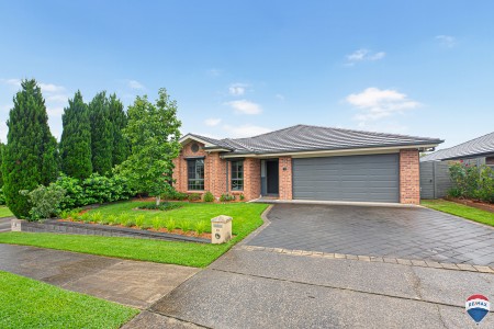 10 ILUKA ROAD, Claremont Meadows, NSW 2747