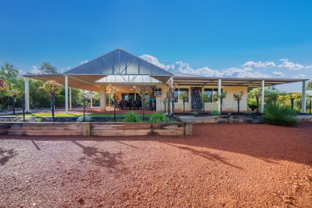 4 Haslam Saint, Muchea, WA 6501