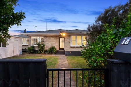 1/16 Rice Crescent, Papakura, Auckland 2110