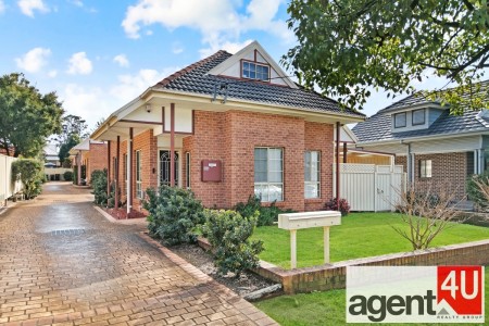 1/69A Barry Street, Cambridge Park, NSW 2747