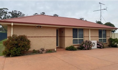 Flat 2/32 Willowdene Avenue, Luddenham, NSW 2745