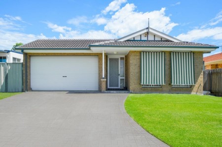 Bidders guide $850,000  AUCTION SATURDAY 4TH MAY!