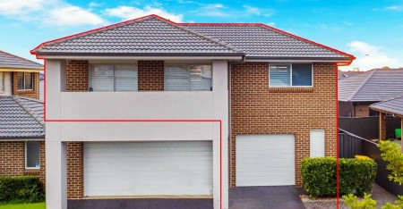 Low maintenance & Large entertaining area