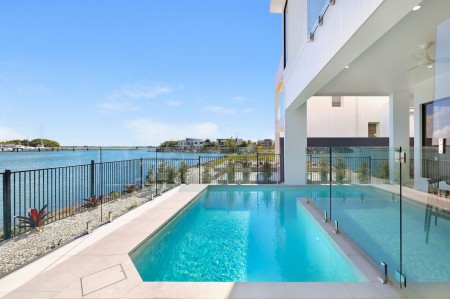 Brand New Luxury Waterfront Home with 17m Quay Line