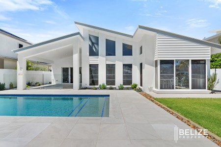 Architectural North-Facing Waterfront Luxury in Calypso Bay