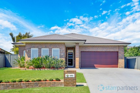 SOLD AT AUCTION - STUNNING 4 BEDROOM FAMILY HOME ON A 910SQM BLOCK