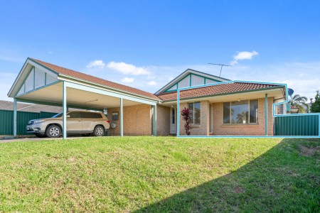 SPACIOUS SINGLE LEVEL DUPLEX