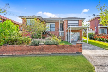 CLASSIC FAMILY HOME ON A 670SQM BLOCK