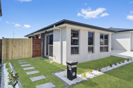 MODERN 2 BEDROOM GRANNY FLAT