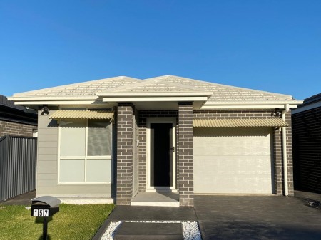 BEAUTIFUL 3 BEDROOM 2 BATHROOM HOME WITH LOCK UP GARAGE
