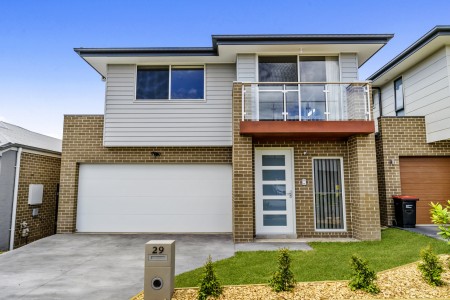 MODERN HOME IN A GREAT LOCATION - OPEN TO VIEW SATURDAY 9:30- 10:00AM