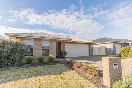 47 Keswick Parkway, Dubbo, NSW 2830