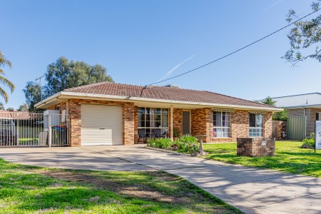 23 Howard Ave, Dubbo, NSW 2830