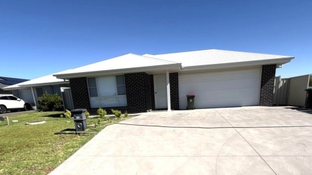 115 Champagne Drive, Dubbo, NSW 2830