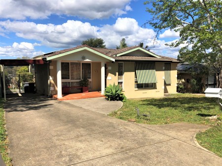 11 Balimo Place, Glenfield, NSW 2167