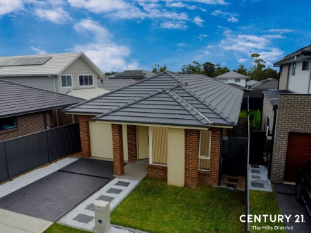 77 Dalmatia Avenue, Edmondson Park, NSW 2174