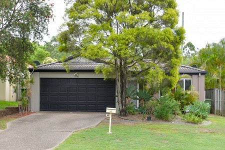 26 Madasin Close, Arundel, QLD 4214