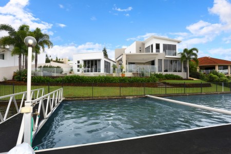 33 Ferrymans Court, Helensvale, QLD 4212
