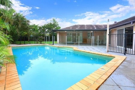 3 Eastbank Terrace, Helensvale, QLD 4212
