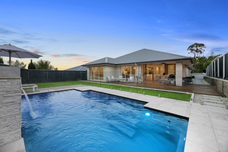 19 Lone Pine Circuit, Upper Coomera, QLD 4209