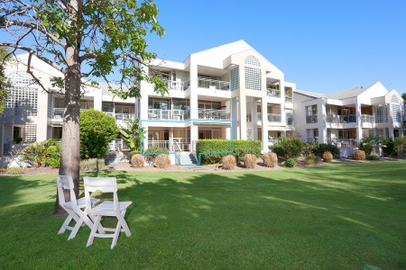 3/76 Chichester Drive, Arundel, QLD 4214