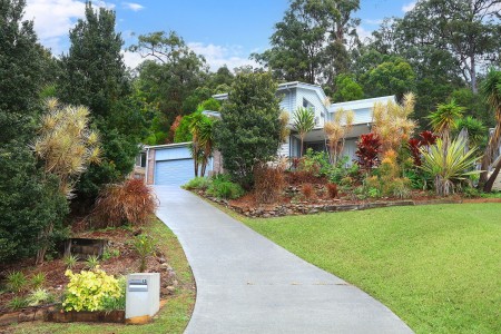 13 Finnin Court, Maudsland, QLD 4210