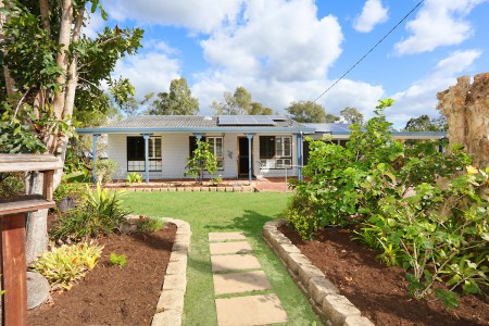 28 Rhoades Street, Capalaba, QLD 4157