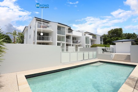 12/8-12 Proud Street, Labrador, QLD 4215