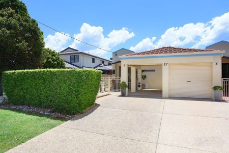 1/27 Eider Avenue, Paradise Point, QLD 4216