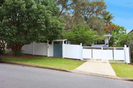 32 Kuranga Avenue, Southport, QLD 4215