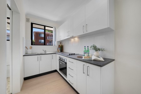 Renovated 2 bedroom unit