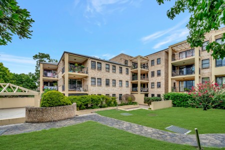 Oversized 3 Bedroom Unit