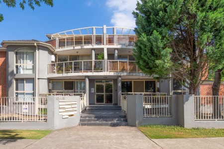 Sold by David Lao and Annamaria Sofocleous contact us on 0466 756 377 if you would like to sell!
