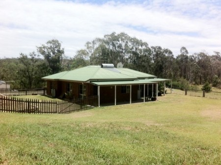 272 McQuillan Road, Ravensbourne, QLD 4352