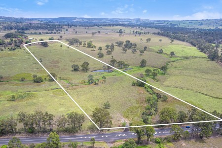 L123 New England Highway, Crows Nest, QLD 4355