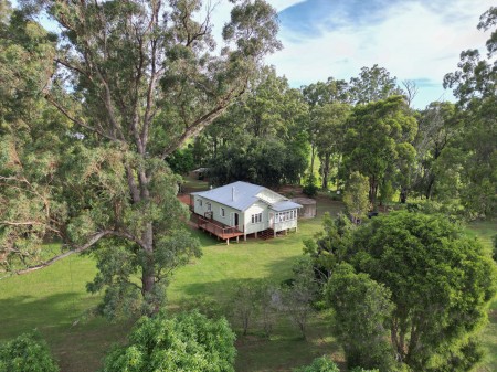 131 Brennan Road, Hampton, QLD 4352