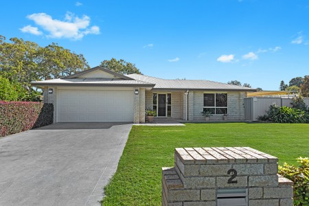 2 Jonathan, Cawdor, QLD 4352
