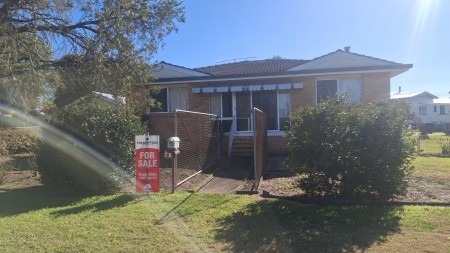 4 Lalor Street, Crows Nest, QLD 4355