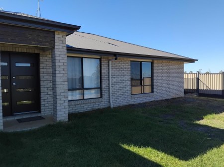 118 Mocatta Street, Goombungee, QLD 4354