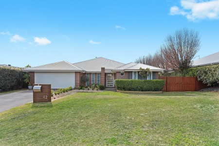 42 Trevean Drive, Kleinton, QLD 4352