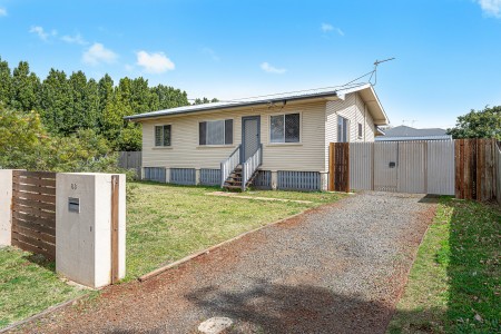 83 Hoey Street, Kearneys Spring, QLD 4350