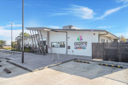 84-90S Quarters Boulevard, Cranbourne West, VIC 3977