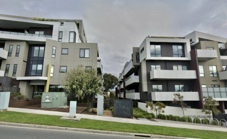 201/180 Reynolds Road, Doncaster East, VIC 3109