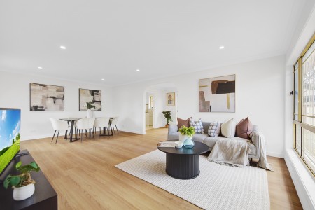 Stylish Townhouse with Spacious Backyard and Modern Comforts